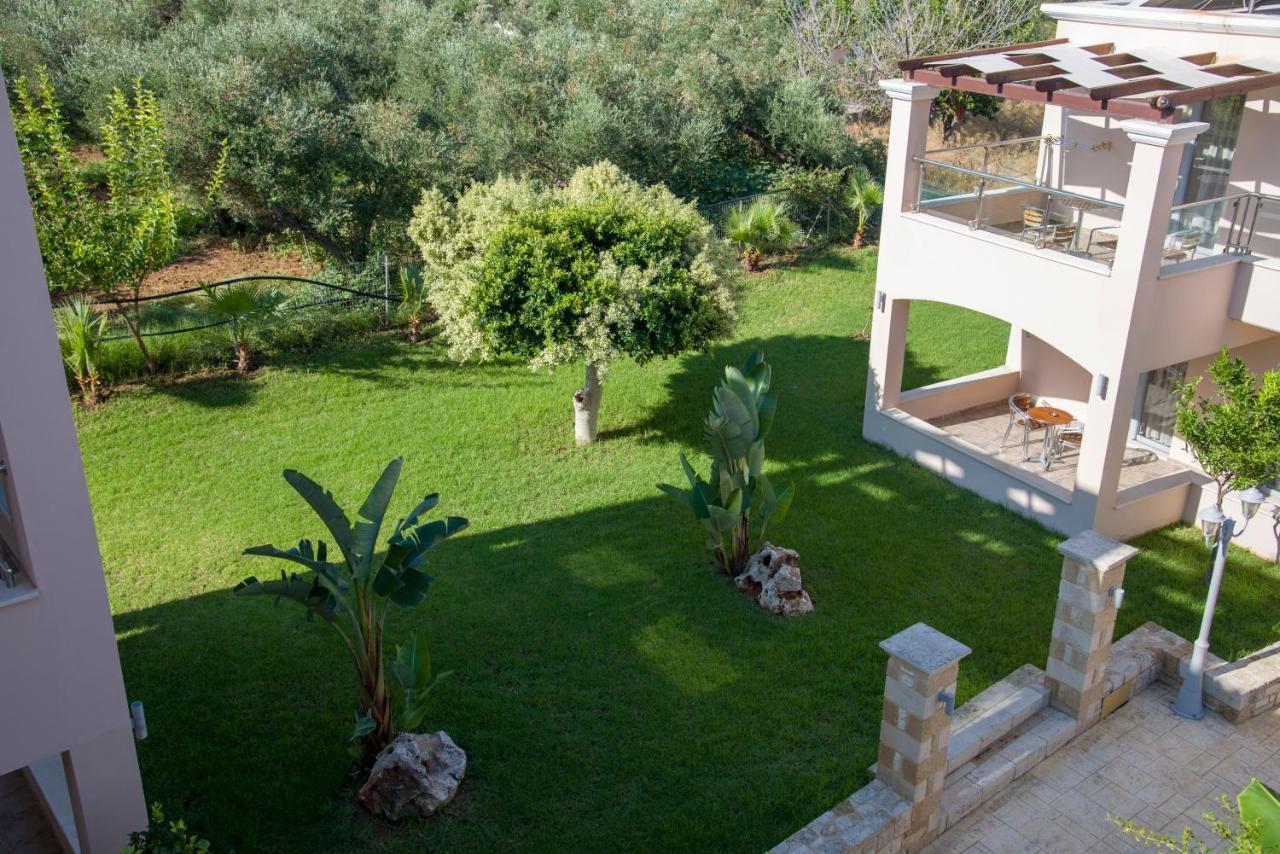 Isida Hotel Agia Marina Exteriér fotografie