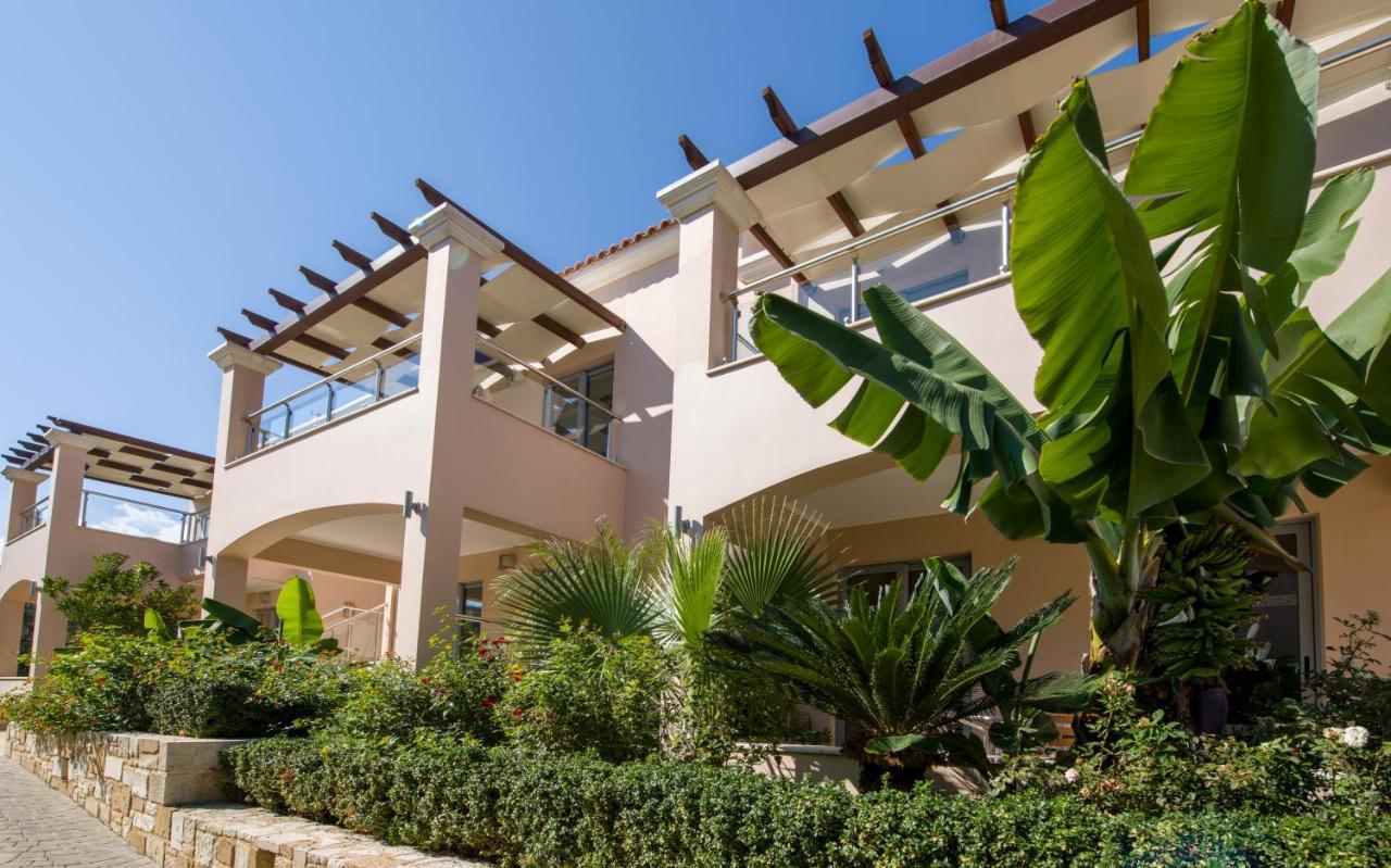 Isida Hotel Agia Marina Exteriér fotografie