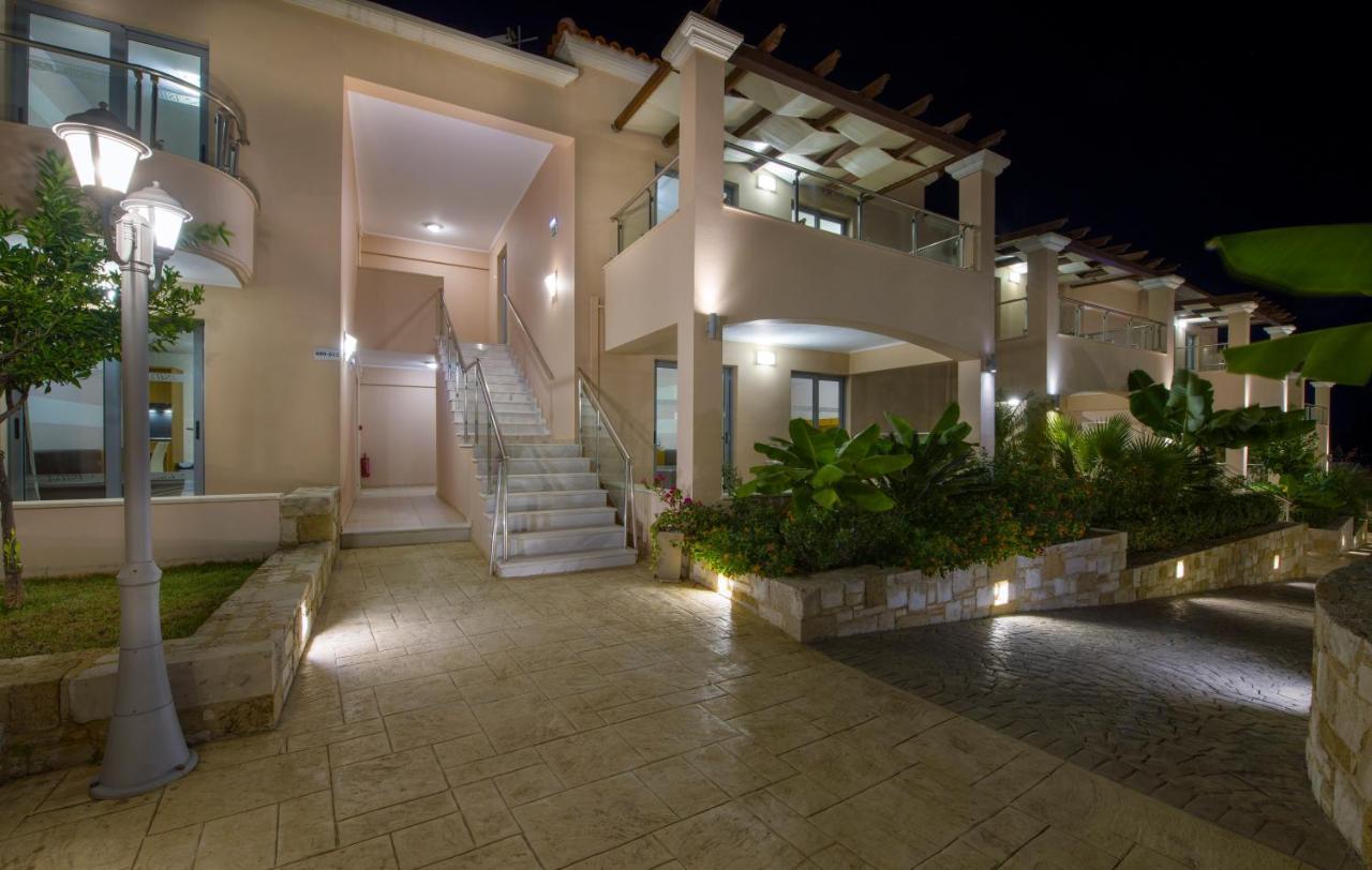 Isida Hotel Agia Marina Exteriér fotografie