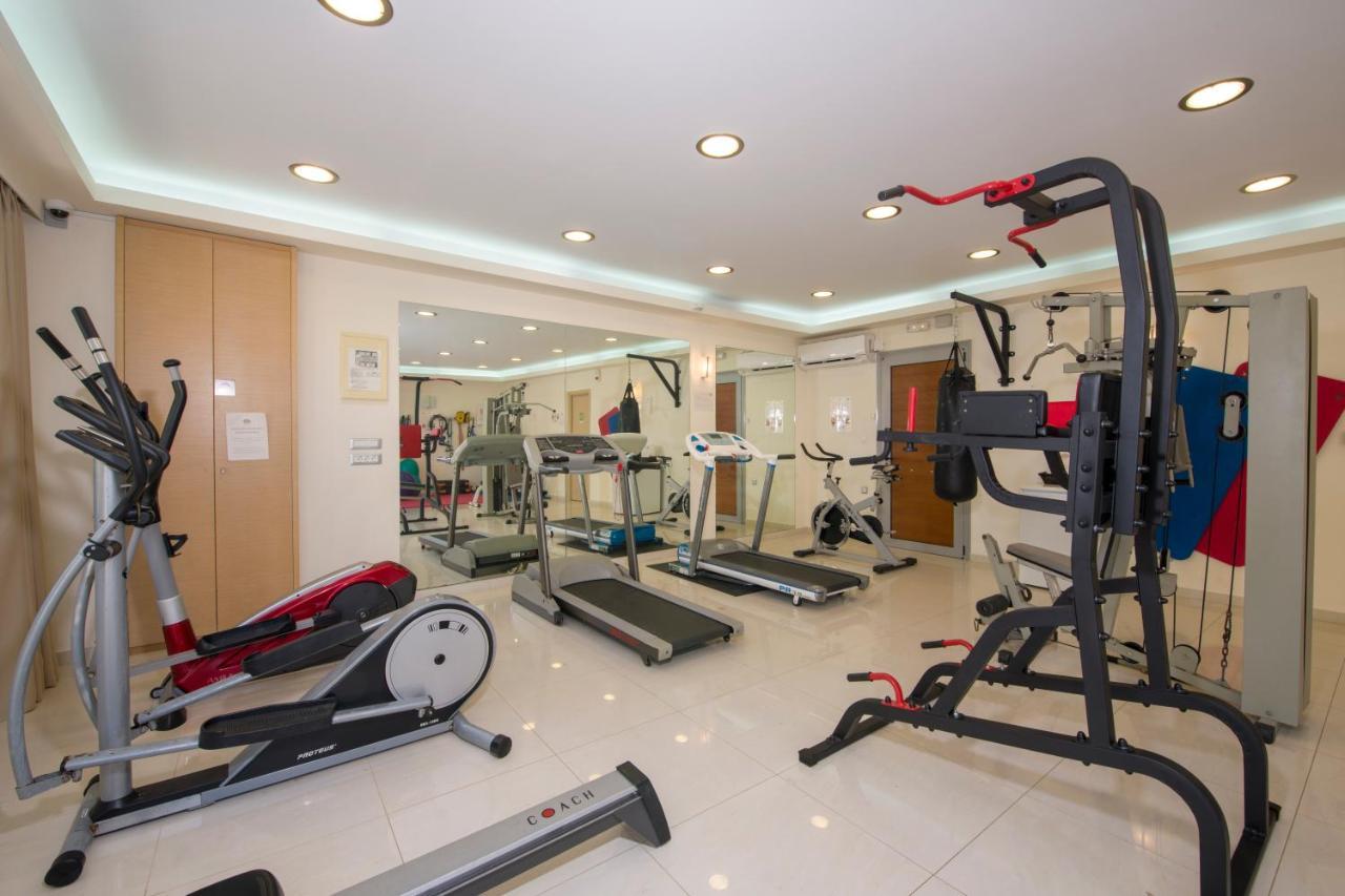 Isida Hotel Agia Marina Exteriér fotografie
