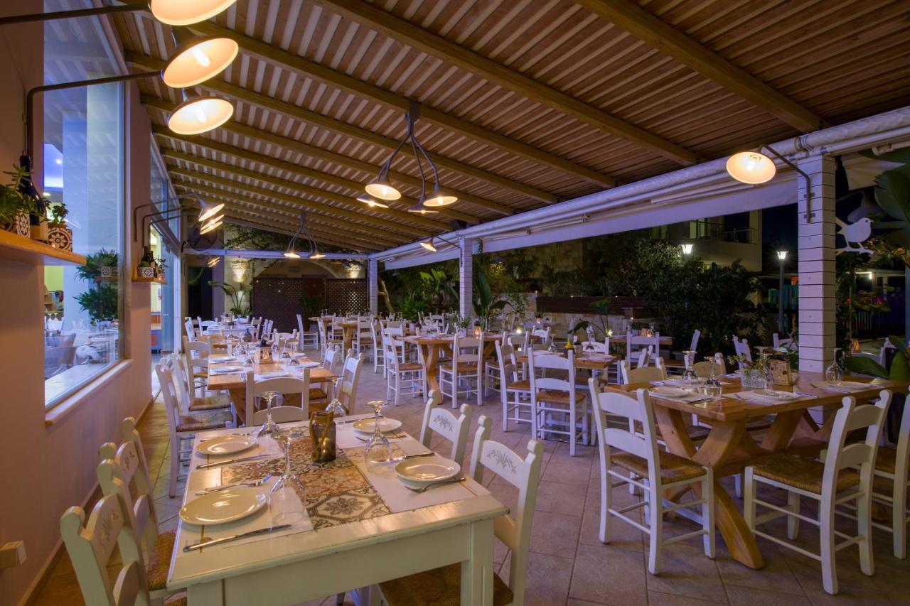 Isida Hotel Agia Marina Exteriér fotografie