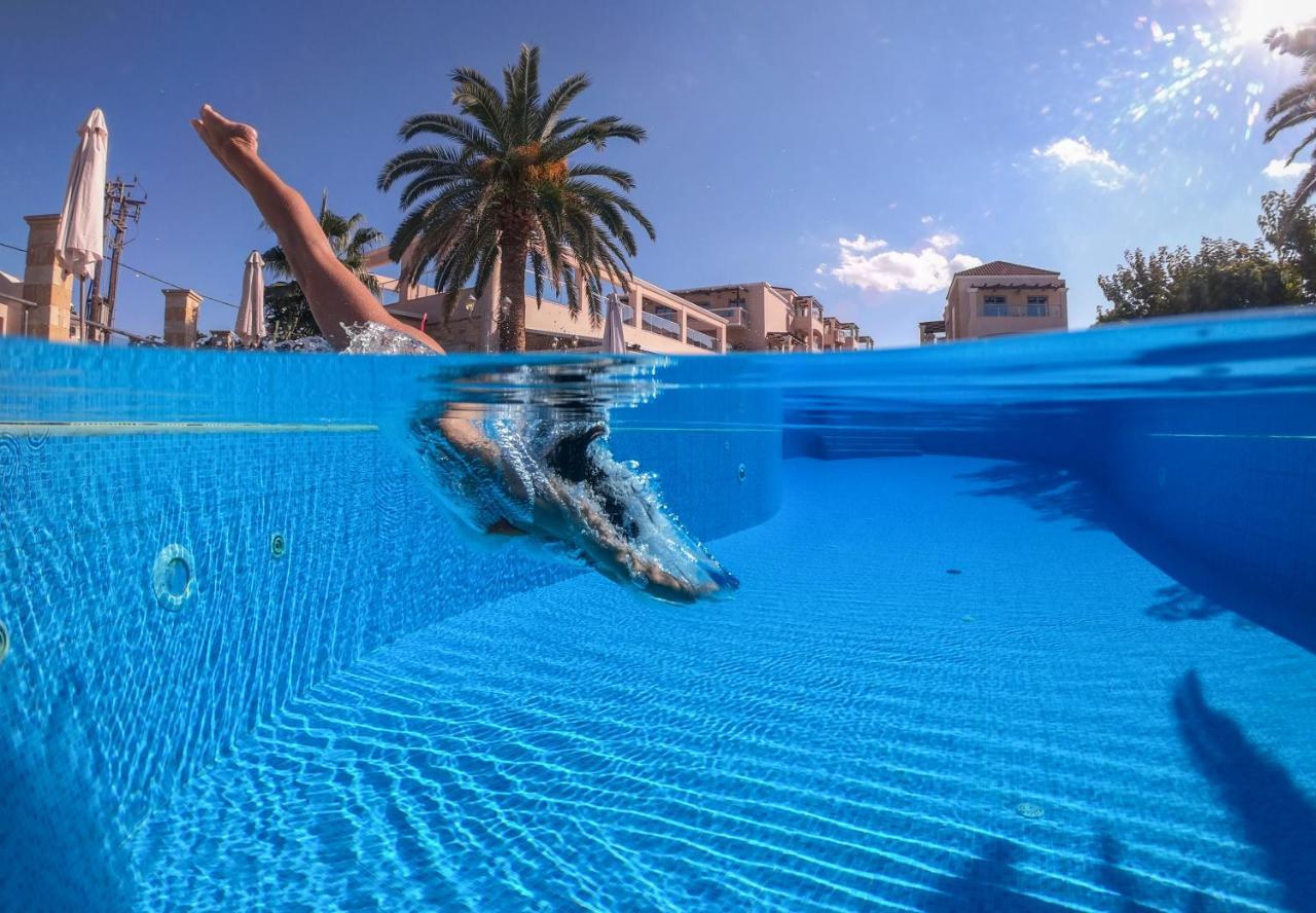 Isida Hotel Agia Marina Exteriér fotografie