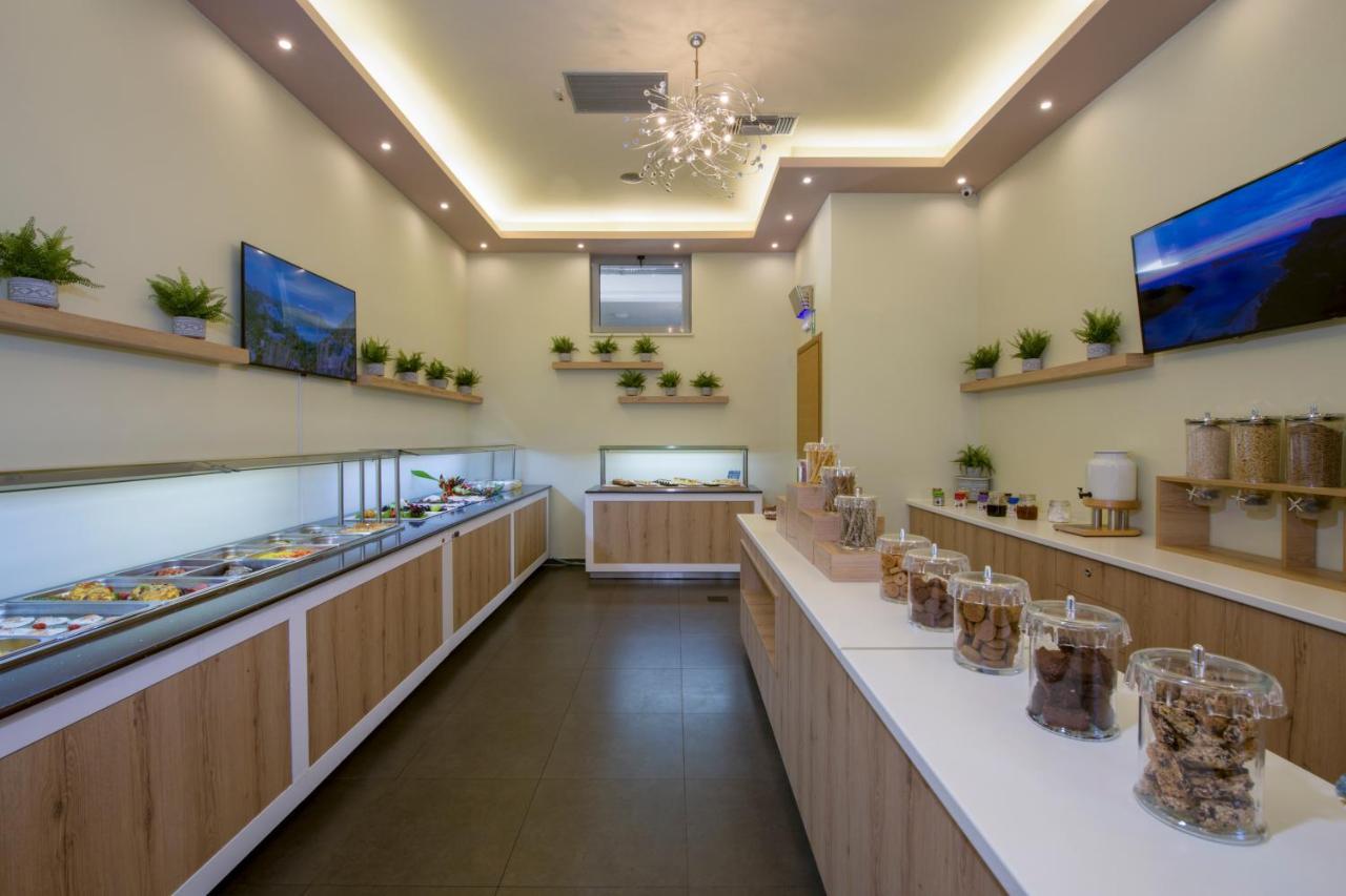 Isida Hotel Agia Marina Exteriér fotografie