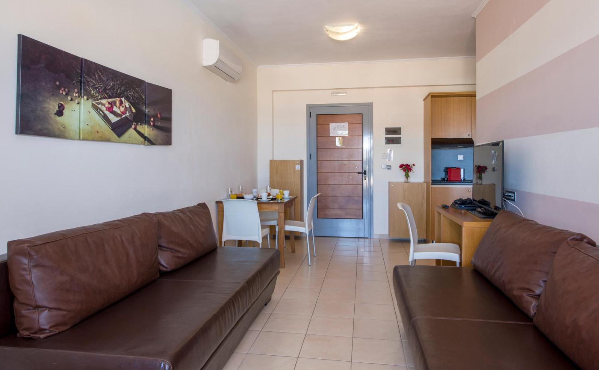 Isida Hotel Agia Marina Pokoj fotografie