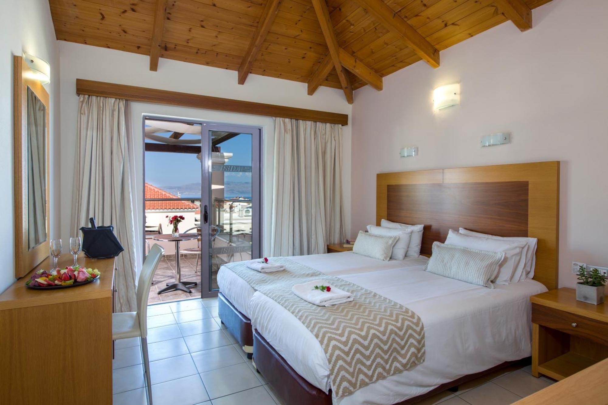Isida Hotel Agia Marina Pokoj fotografie
